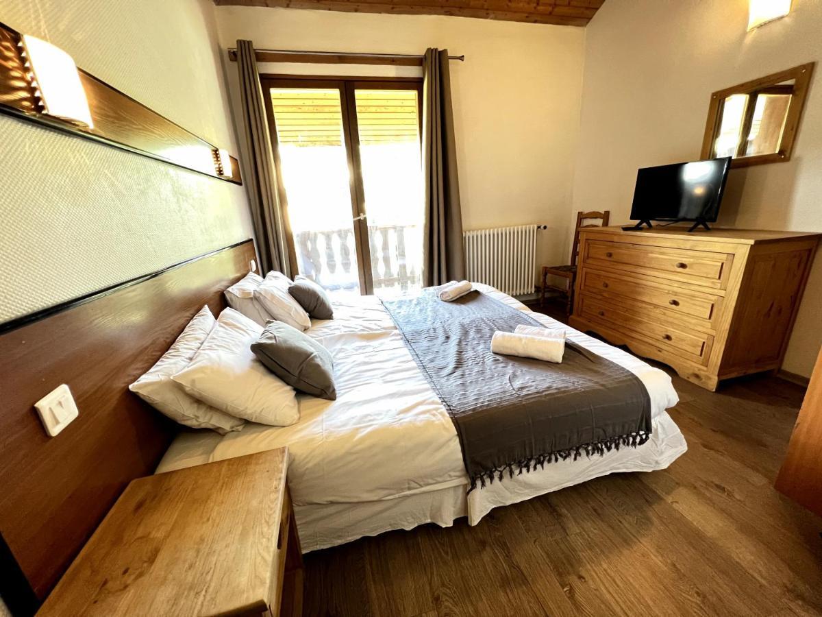 Hotel Le Piolet Сен-Мартен-дьо-Белвил Екстериор снимка